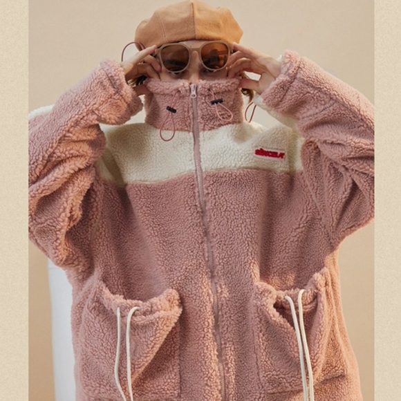 Sencela Oversized Sweater - Picture 5 of 7